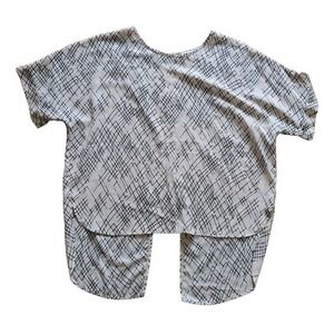 Line Pattern Shirt Womens Size Medium Pink Dusty Rose Background With Black Line